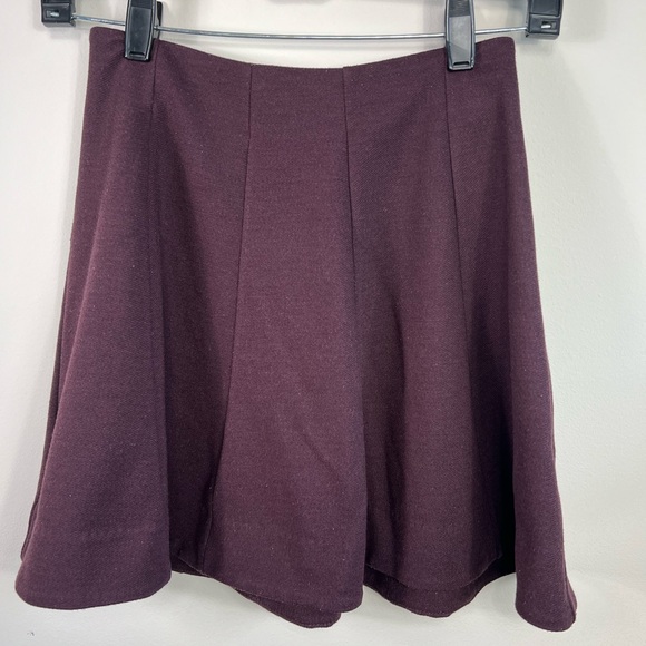 Taylor Swift Exact - Urban Outfitters/Kimichi Blue skirt, extra small Maroon - Picture 2 of 4